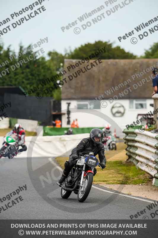 Vintage motorcycle club;eventdigitalimages;mallory park;mallory park trackday photographs;no limits trackdays;peter wileman photography;trackday digital images;trackday photos;vmcc festival 1000 bikes photographs